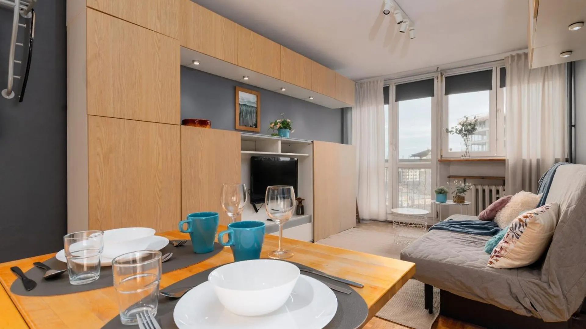 Zielinskiego Grey Apartment 브로츠와프