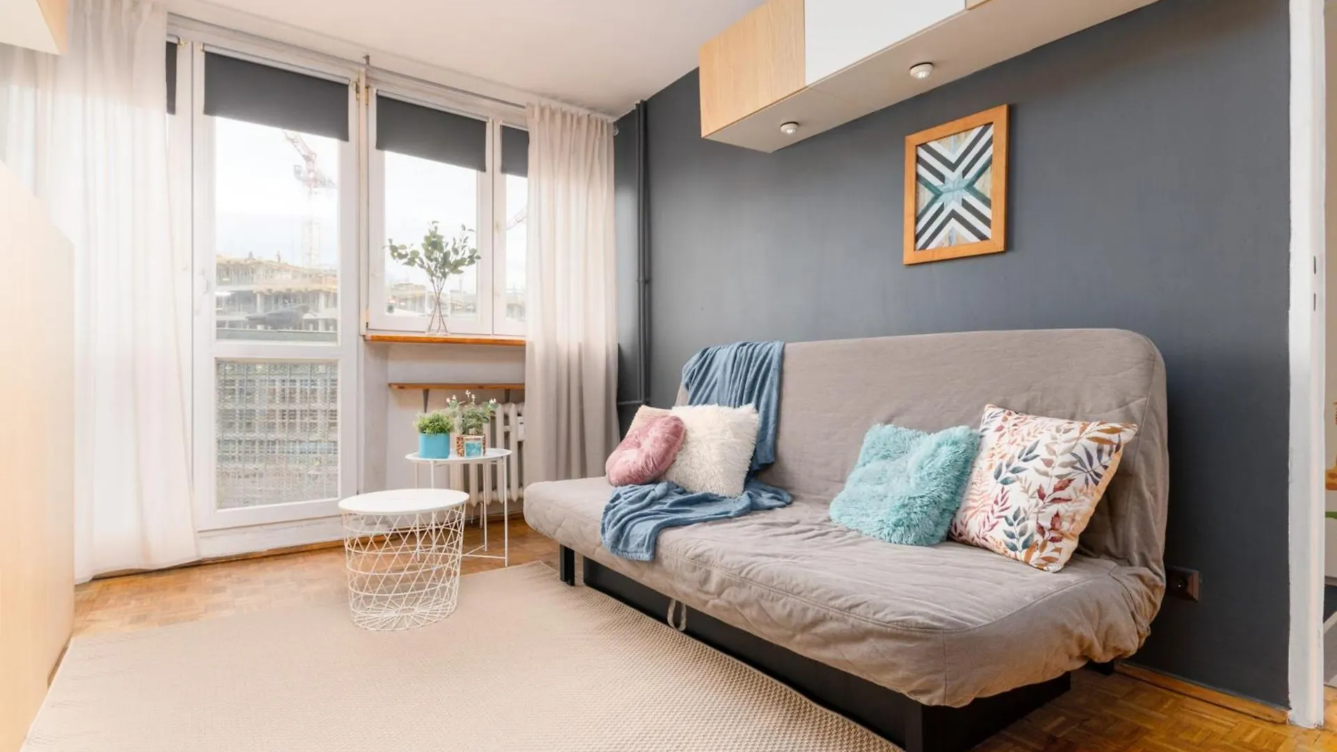 Zielinskiego Grey Apartment 브로츠와프
